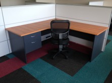 Axis 18  90 Degree Workstation With Truncated Corner